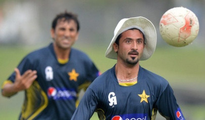 junaid khan agrees he resembles this spanish footballer