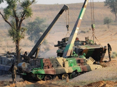 pakistan russia hold talks on sale of military hardware pakistan russia hold talks on sale of military hardware