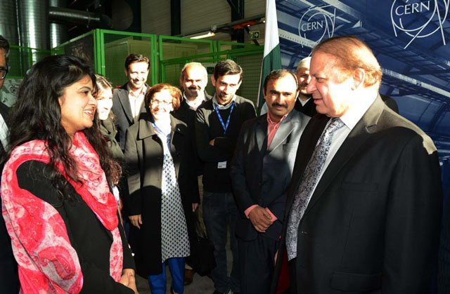 prime minister nawaz sharif interacting with pakistani scientists during his visti to cern photo pid