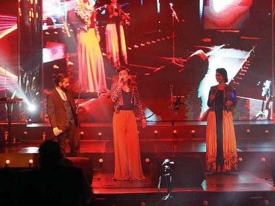 fawad jimmy zoe make lahore laugh cheer and clap fawad jimmy zoe make lahore laugh cheer and clap