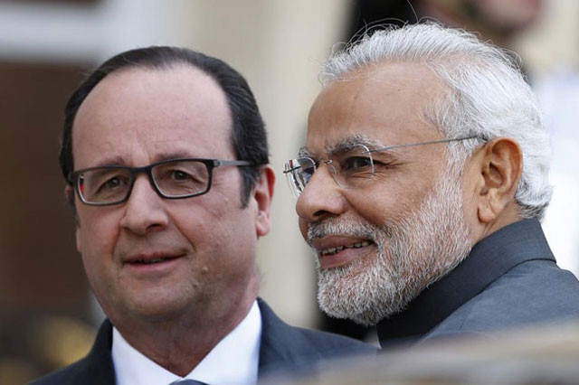 french president francois hollande l with indian prime minister narendra modi r photo courtesy india today
