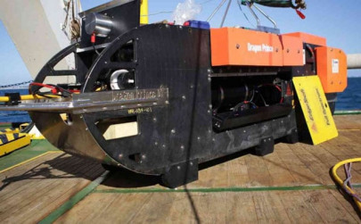 mh370 hunt loses hi tech sonar probe to undersea volcano