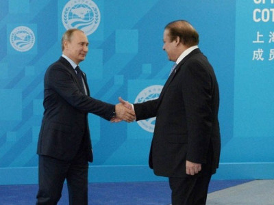 moscow makes a move when us loosens the noose moscow makes a move when us loosens the noose