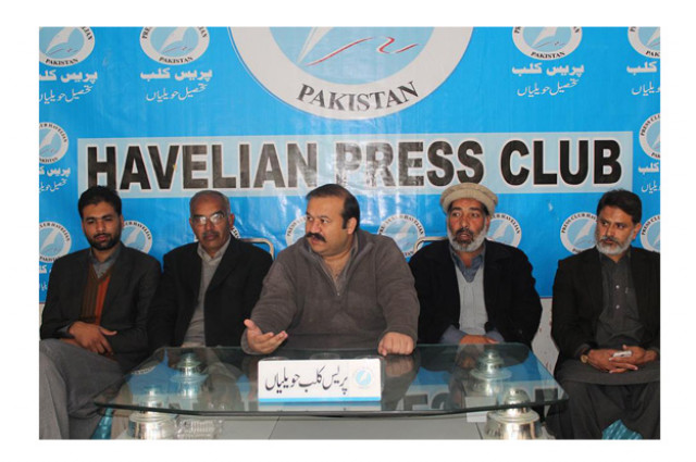havelian tehsil nazim sardar arsal pervez holding a press conference regarding the issue photo fb com havelian net havelian tehsil nazim sardar arsal pervez holding a press conference regarding the issue photo fb com havelian net