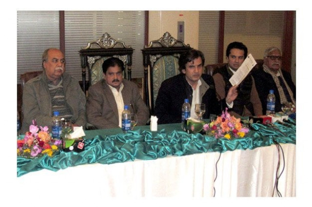 mna makhdoom khusro bakhtiar addressing a press conference photo express mna makhdoom khusro bakhtiar addressing a press conference photo express