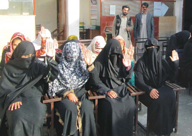 students protest in banda kozai photo express students protest in banda kozai photo express