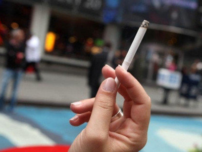 smoking among australian youth hits record low