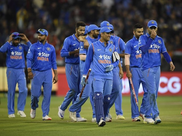 ms dhoni of india c leads his team off the pitch after beating australia in the second twenty20 international cricket match between australia and india at the mcg photo afp ms dhoni of india c leads his team off the pitch after beating australia in the second twenty20 international cricket match between australia and india at the mcg photo afp
