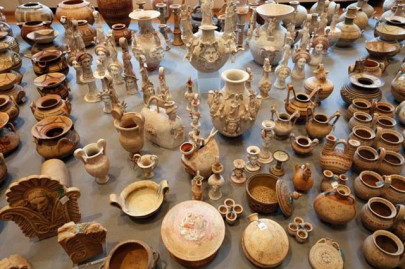 us dealer who helped smuggle pakistani artefacts gets two year probation