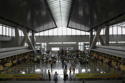 philippine airport cop held for smuggling rare animals