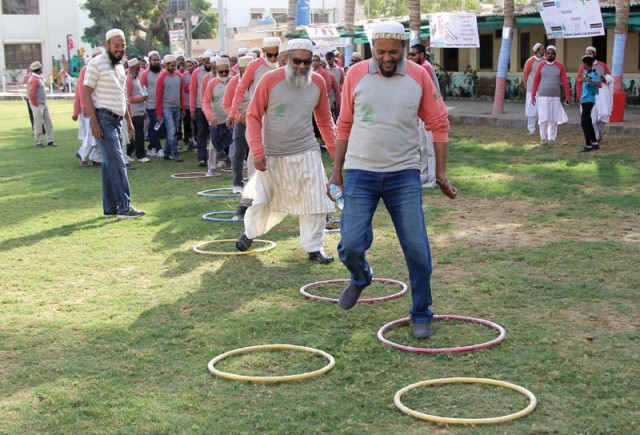 dawoodi bohra community arranged a walk on sunday to stress the importance of healthy lifestyle photo aysha saleem express dawoodi bohra community arranged a walk on sunday to stress the importance of healthy lifestyle photo aysha saleem express