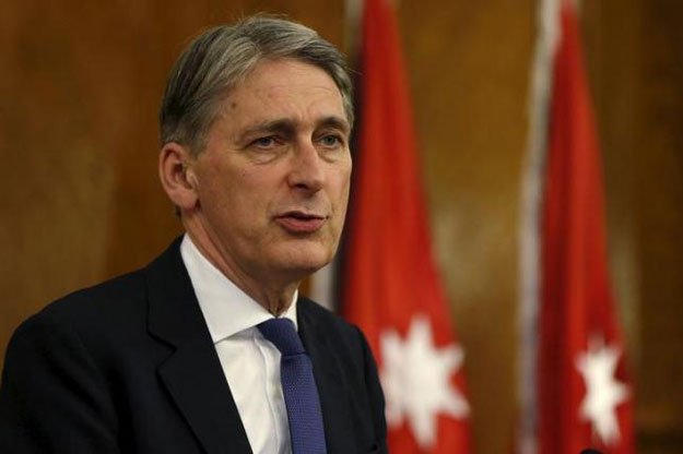 britain 039 s foreign secretary philip hammond speaks during a joint news conference with jordan 039 s foreign minister nasser judeh at the foreign ministry in amman jordan february 1 2016 reuters