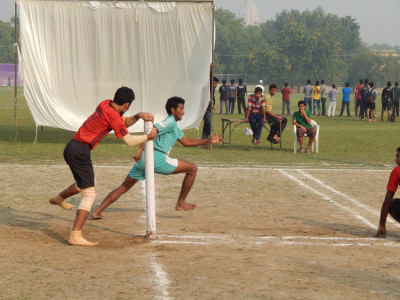 psb shows kho kho squad the door