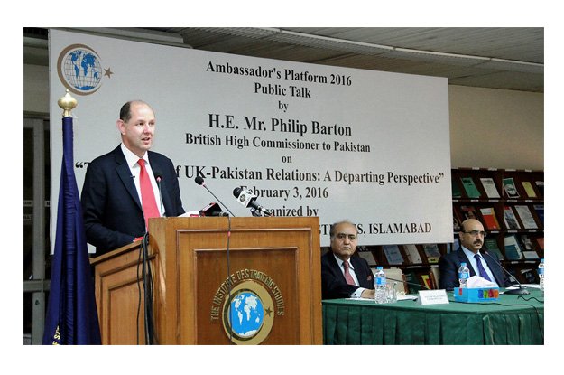 outgoing british high commissioner philip barton addressing the seminar photo nni