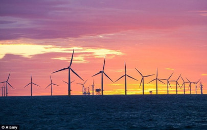 world s biggest wind farm given go ahead off britain