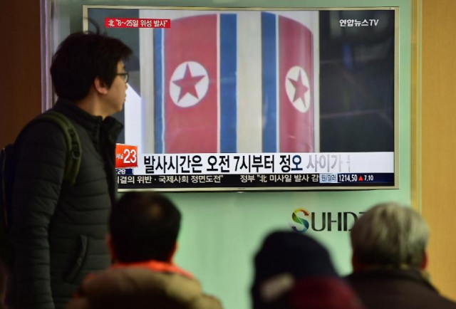 people watch a news report on north korea 039 s planned rocket launch as file footage from north korea 039 s 2012 launch of the unha 3 rocket plays on a tv screen at a railway station in seoul on february 3 2016 photo afp people watch a news report on north korea 039 s planned rocket launch as file footage from north korea 039 s 2012 launch of the unha 3 rocket plays on a tv screen at a railway station in seoul on february 3 2016 photo afp