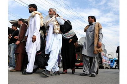 stuck in the middle travel plans go up in air stuck in the middle travel plans go up in air