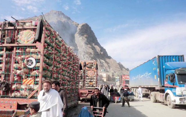 clearing agents in torkham protest shifting of clearance station to jamrud photo ppi clearing agents in torkham protest shifting of clearance station to jamrud photo ppi