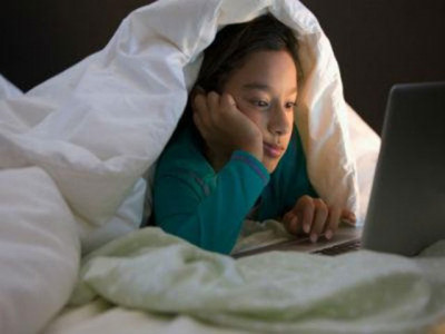 beware less sleep puts you at risk of compulsive facebook use