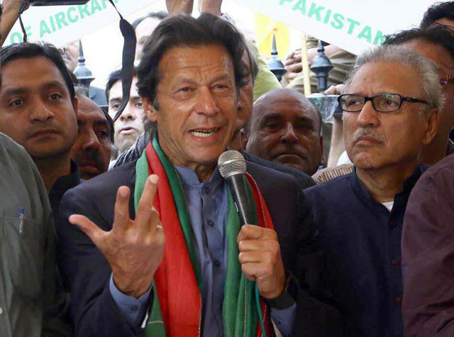 chairman pakistan tehrik e insaf pti imran khan addressing the protesting employees of pakistan international airlines pia at star gate in karachi on february 6 2016 photo mohammad azeem express chairman pakistan tehrik e insaf pti imran khan addressing the protesting employees of pakistan international airlines pia at star gate in karachi on february 6 2016 photo mohammad azeem express