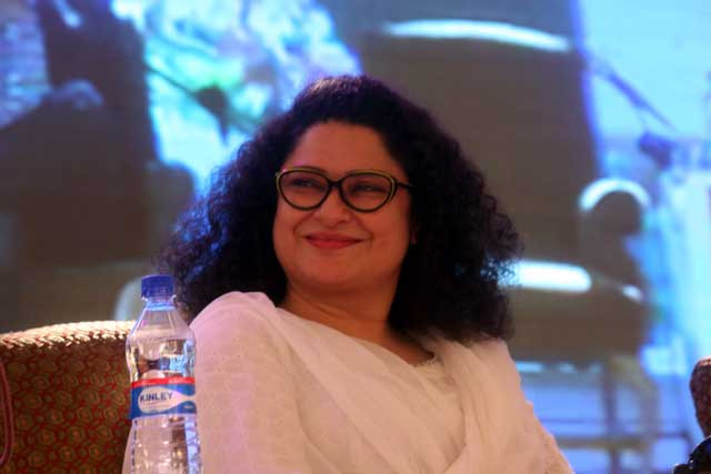 veteran actor sania saeed photo express athar khan veteran actor sania saeed photo express athar khan