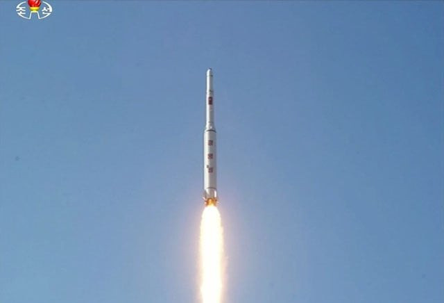 this picture taken from north korean tv and released by south korean news agency yonhap on february 7 2016 shows north korea 039 s locket launch of earth observation satellite kwangmyong 4 photo afp this picture taken from north korean tv and released by south korean news agency yonhap on february 7 2016 shows north korea 039 s locket launch of earth observation satellite kwangmyong 4 photo afp