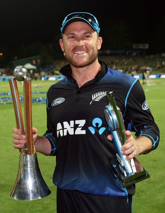 new zealand 039 s brendon mccullum celebrates winning the series after the third one day international cricket match between new zealand and australia at seddon park in hamilton on february 8 2016 photo afp