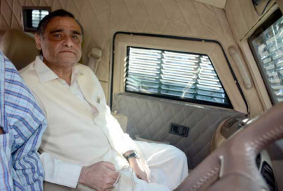 corruption case dr asim hussain sent on judicial remand