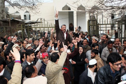 abbottabad lg shake up high court suspends ecp s order to de seat nazim councillors abbottabad lg shake up high court suspends ecp s order to de seat nazim councillors