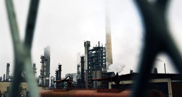 the company reported a net profit of rs1 02 billion or rs12 07 per share during the second half of 2015 photo file the company reported a net profit of rs1 02 billion or rs12 07 per share during the second half of 2015 photo file