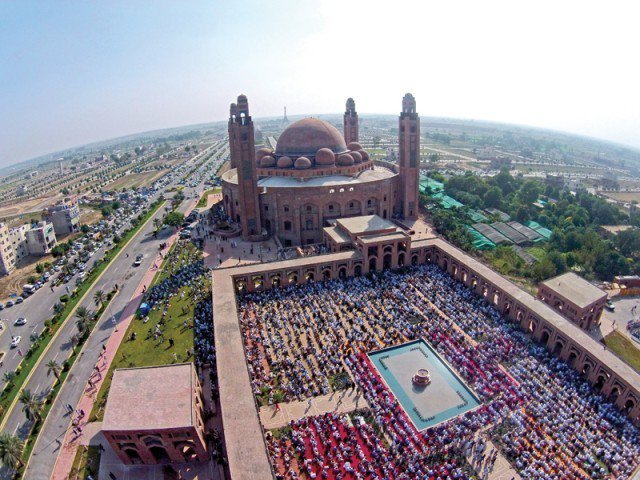 a file photo of grand jamia mosque bahria town in lahore