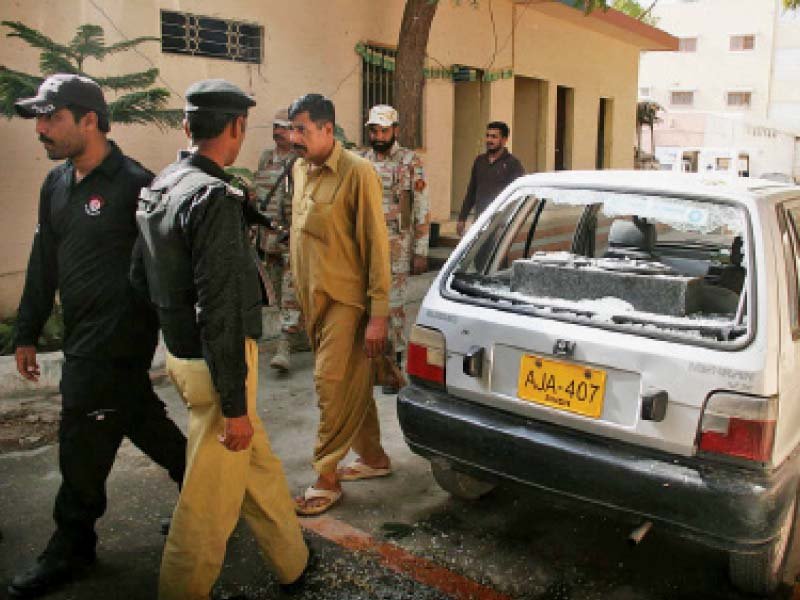 armed motorcyclists threw a bomb at 9 20am inside the mobina town police station on abul hassan isphahani road photo online