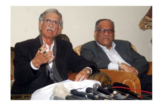 k p chief minister pervaiz khattak addressing a news conference photo inp k p chief minister pervaiz khattak addressing a news conference photo inp