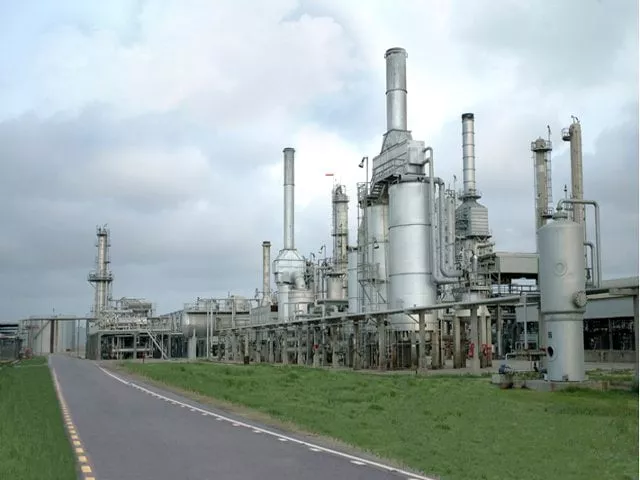 many refineries have long term contracts with other crude suppliers photo byco com pk many refineries have long term contracts with other crude suppliers photo byco com pk