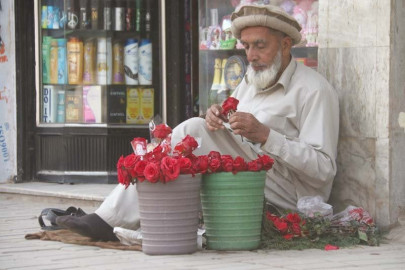 love police regular flower vendors asked to pack up on feb 14