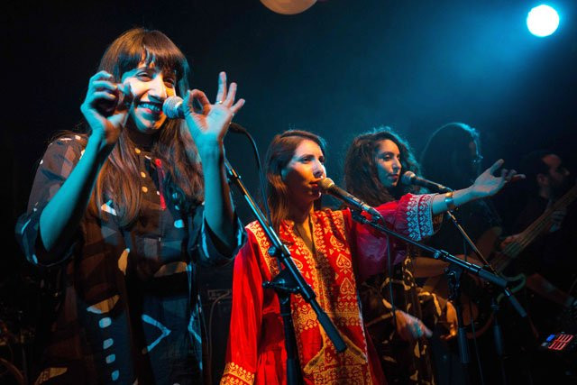 israeli sisters tair c 31 liron l 29 and tagel r 25 members of the yemeni folk inspired music band a wa pronounced quot aywa quot or yes in arabic perform during a show in jerusalem on january 28 2016 in the spring of 2015 a wa posted an online music video of quot habib galbi quot arabic for quot love of my heart quot without mentioning they were israeli jews two million internet views later has also attracted a following in the arab world according to the sisters in a secret operation dubbed quot flying carpet quot between 1949 and 1950 nearly all of yemen 039 s 45 000 jews left to the newly created state of israel the three sister 039 s family included israel 039 s cultural scene not only in music but also film and literature has undergone a recent trend of third generation jewish immigrants from yemen or morocco returning to their roots photo afp israeli sisters tair c 31 liron l 29 and tagel r 25 members of the yemeni folk inspired music band a wa pronounced quot aywa quot or yes in arabic perform during a show in jerusalem on january 28 2016 in the spring of 2015 a wa posted an online music video of quot habib galbi quot arabic for quot love of my heart quot without mentioning they were israeli jews two million internet views later has also attracted a following in the arab world according to the sisters in a secret operation dubbed quot flying carpet quot between 1949 and 1950 nearly all of yemen 039 s 45 000 jews left to the newly created state of israel the three sister 039 s family included israel 039 s cultural scene not only in music but also film and literature has undergone a recent trend of third generation jewish immigrants from yemen or morocco returning to their roots photo afp