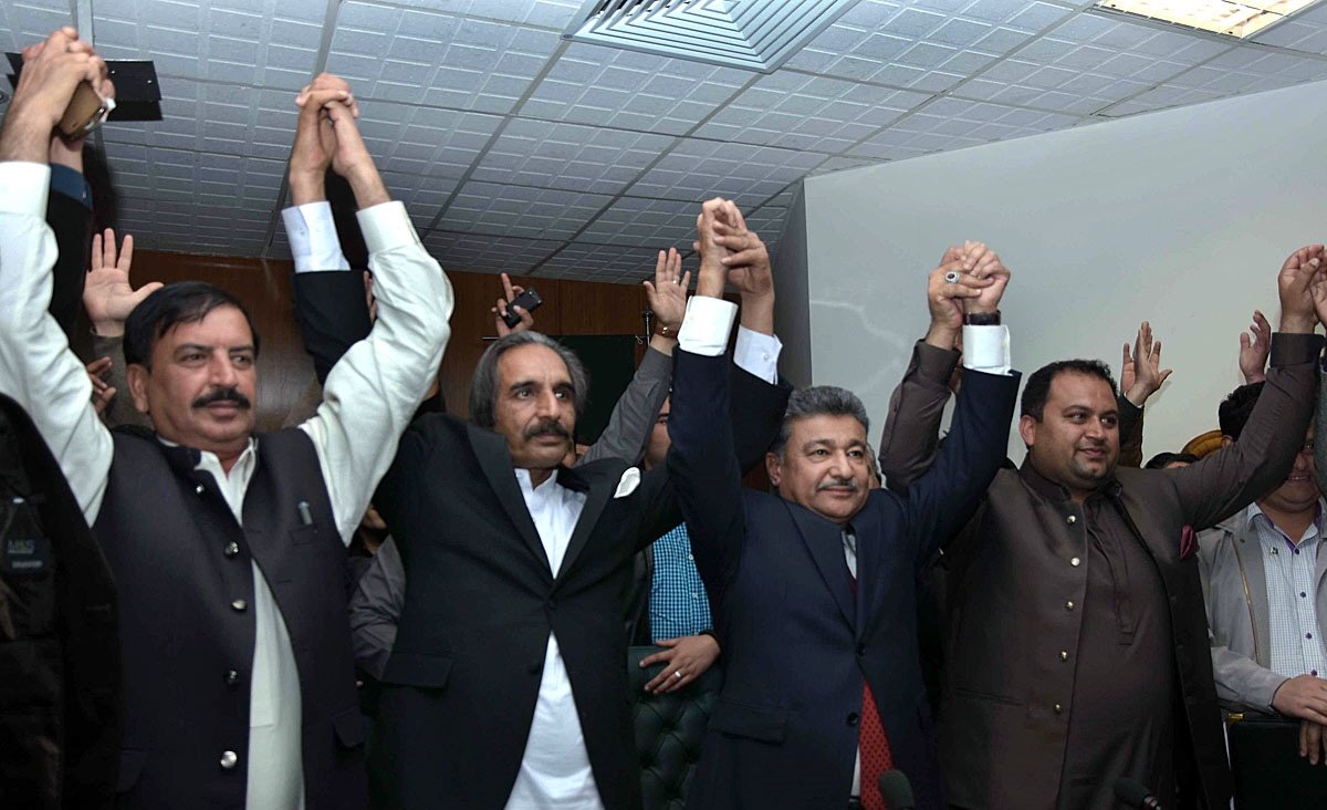 according to unofficial results ansar aziz secured 49 votes against pakistan tehreek e insaf pti s raja khurram nawaz who received 26 photo app