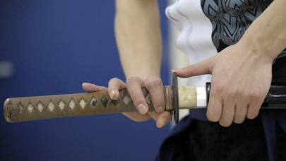 japanese actor dies after being stabbed by samurai sword