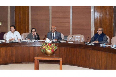 politicians escape scrutiny as pac takes up nicl scam politicians escape scrutiny as pac takes up nicl scam