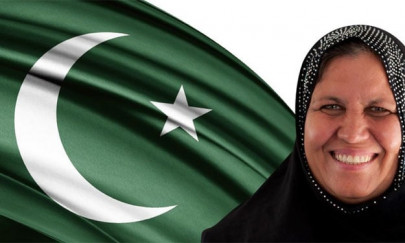 teacher who educated afghan refugee girls in pakistan nominated for 1m global award