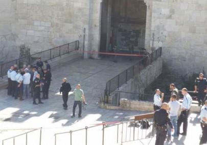 police guns and cameras at jerusalem s damascus gate police guns and cameras at jerusalem s damascus gate