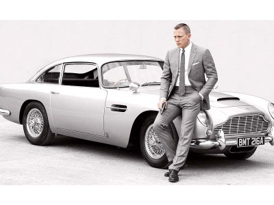 james bond s car sells for 3 5 million james bond s car sells for 3 5 million