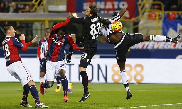 paul pogba challenges bologna s goalkeeper antonio mirante in their goalless serie a draw photo reuters