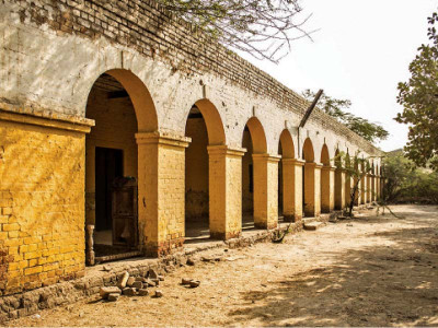 police raid builder arrested for illegal constructions on heritage site