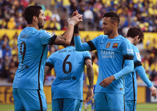 luis suarez l celebrates a goal with neymar r during the match ud las palmas vs fc barcelona at the gran canaria stadium in las palmas de gran canaria on february 20 2016 photo afp luis suarez l celebrates a goal with neymar r during the match ud las palmas vs fc barcelona at the gran canaria stadium in las palmas de gran canaria on february 20 2016 photo afp