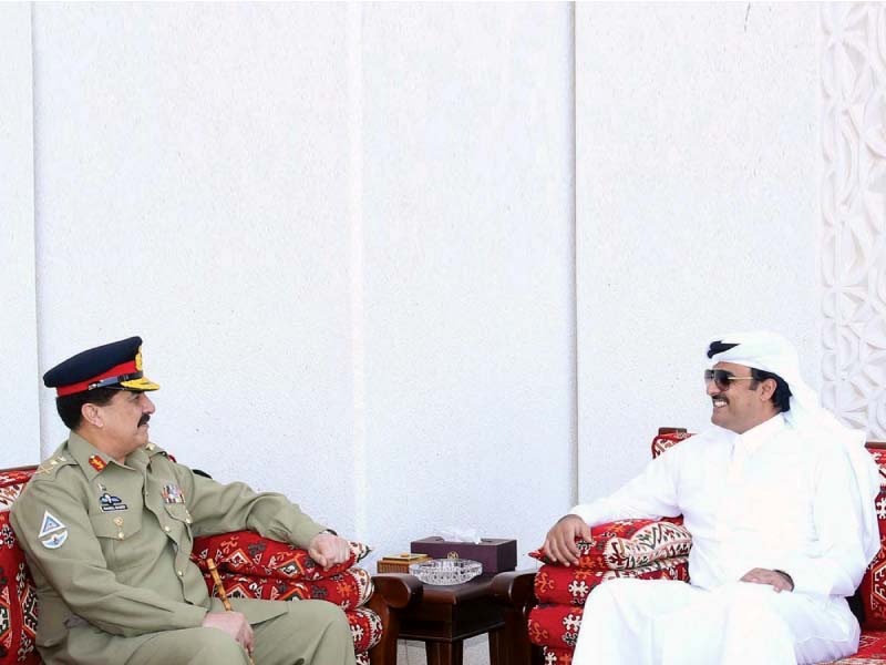 gen raheel talks with qatari emir sheikh tamim bin hamad al thani photo inp
