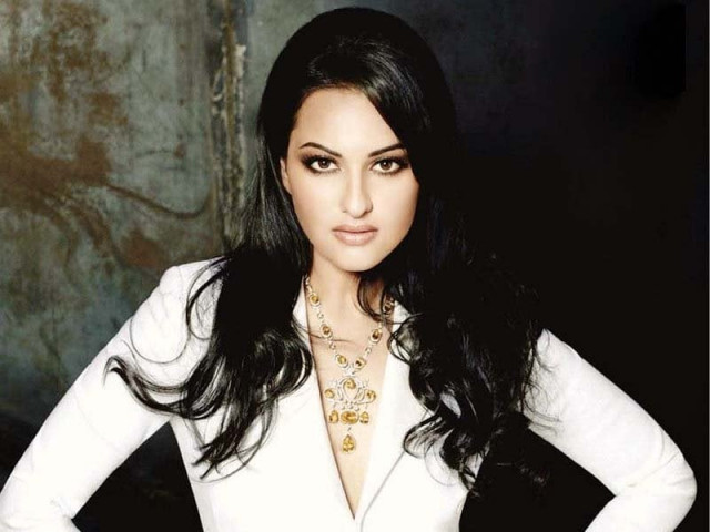 the dabangg actor said she is happy working in india and doesn t want to venture into hollywood photo file the dabangg actor said she is happy working in india and doesn t want to venture into hollywood photo file