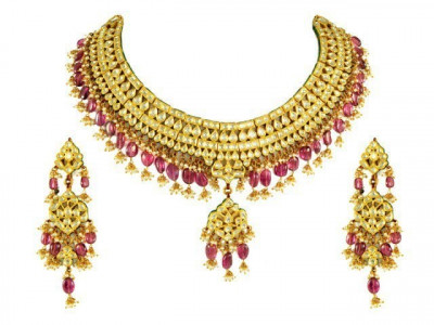 cheated fake jewellery passed off as original