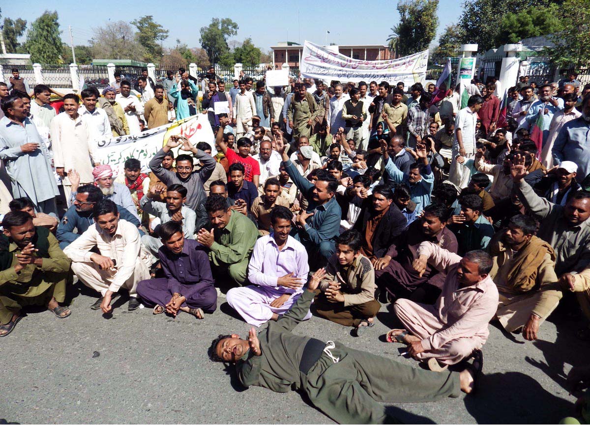 unionists say they have been jobless for half a month now photo online