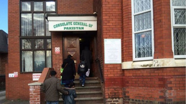people arriving at consulate of pakistan manchester photo bbc people arriving at consulate of pakistan manchester photo bbc
